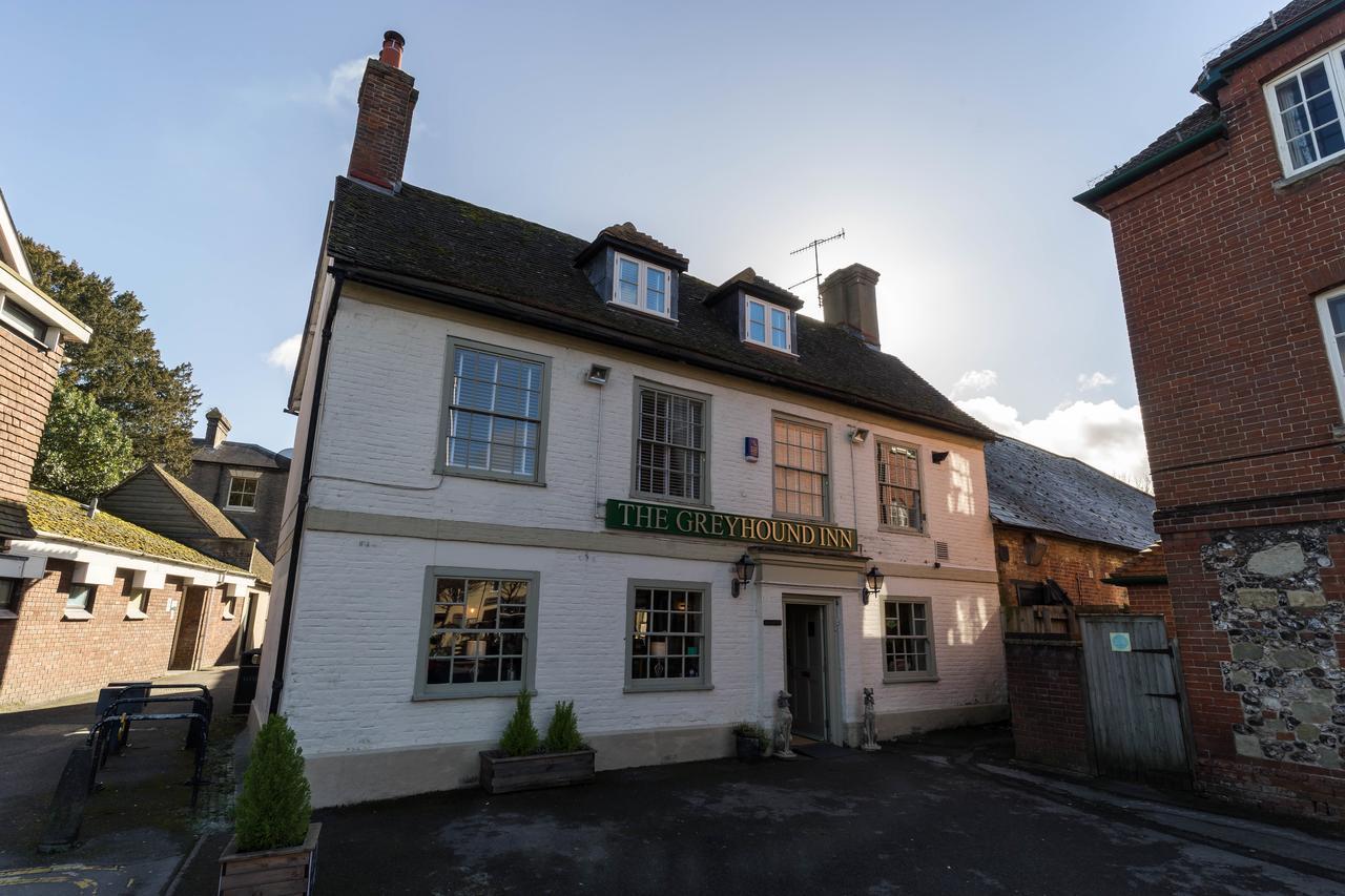 Greyhound Inn Wilton Wilton  Exterior photo