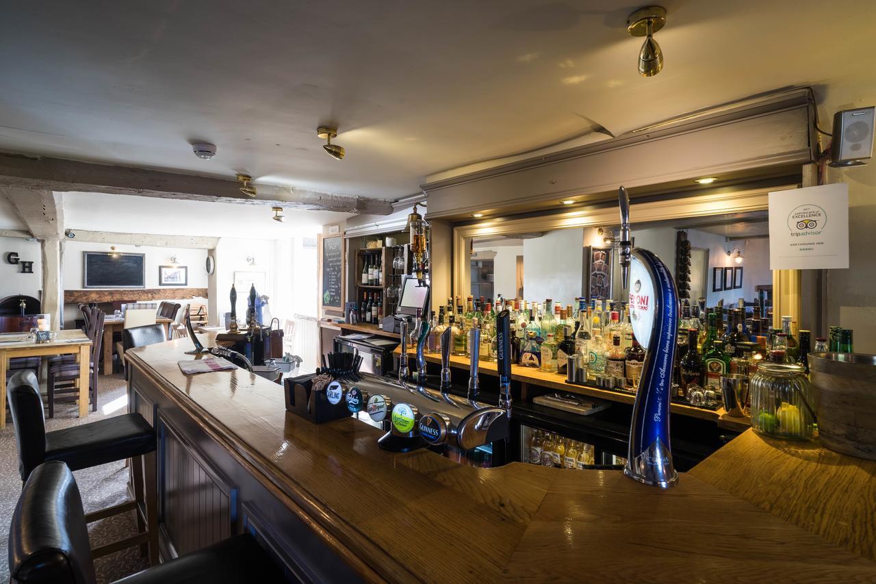 Greyhound Inn Wilton Wilton  Exterior photo