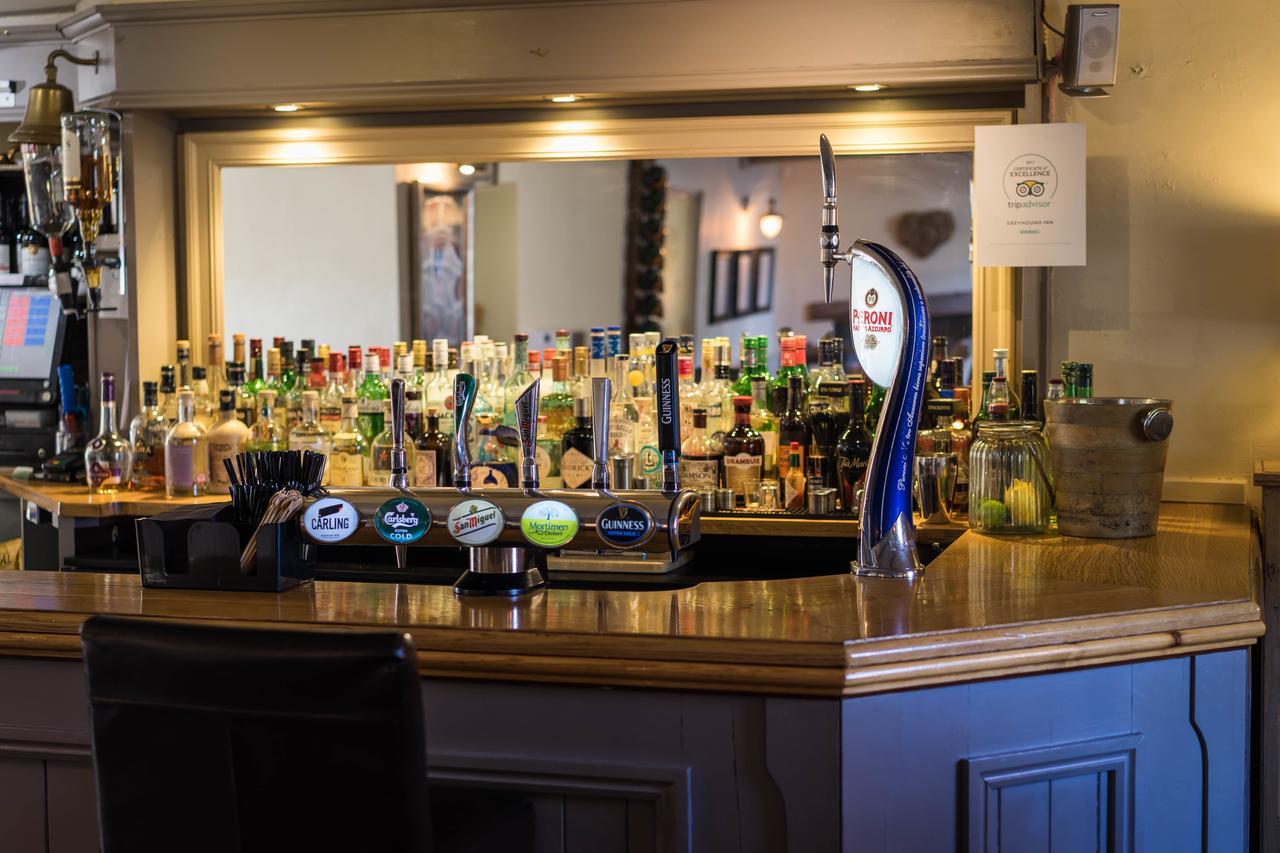 Greyhound Inn Wilton Wilton  Exterior photo